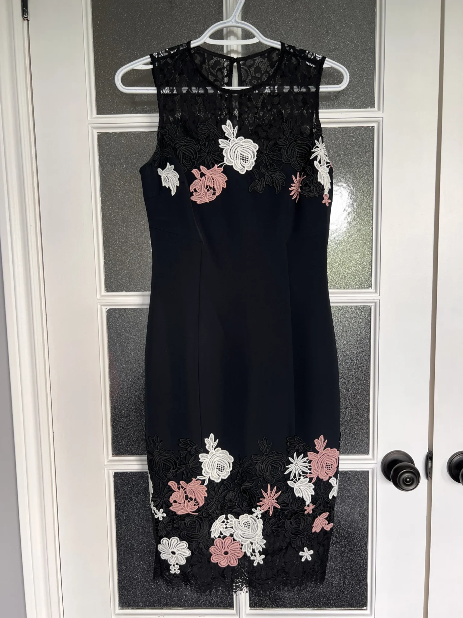 Featured image for Robe chic