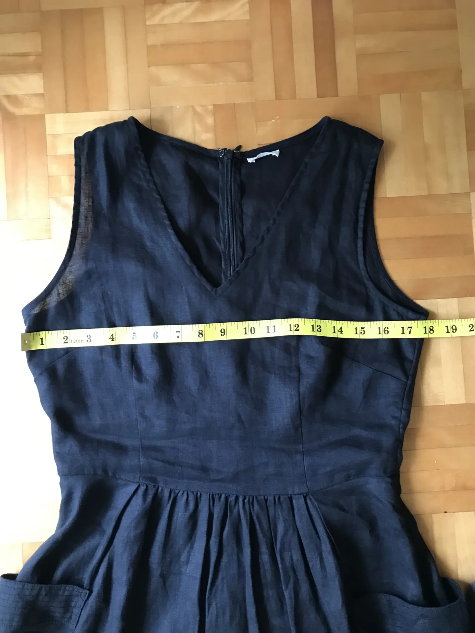 Image for Robe en lin noire