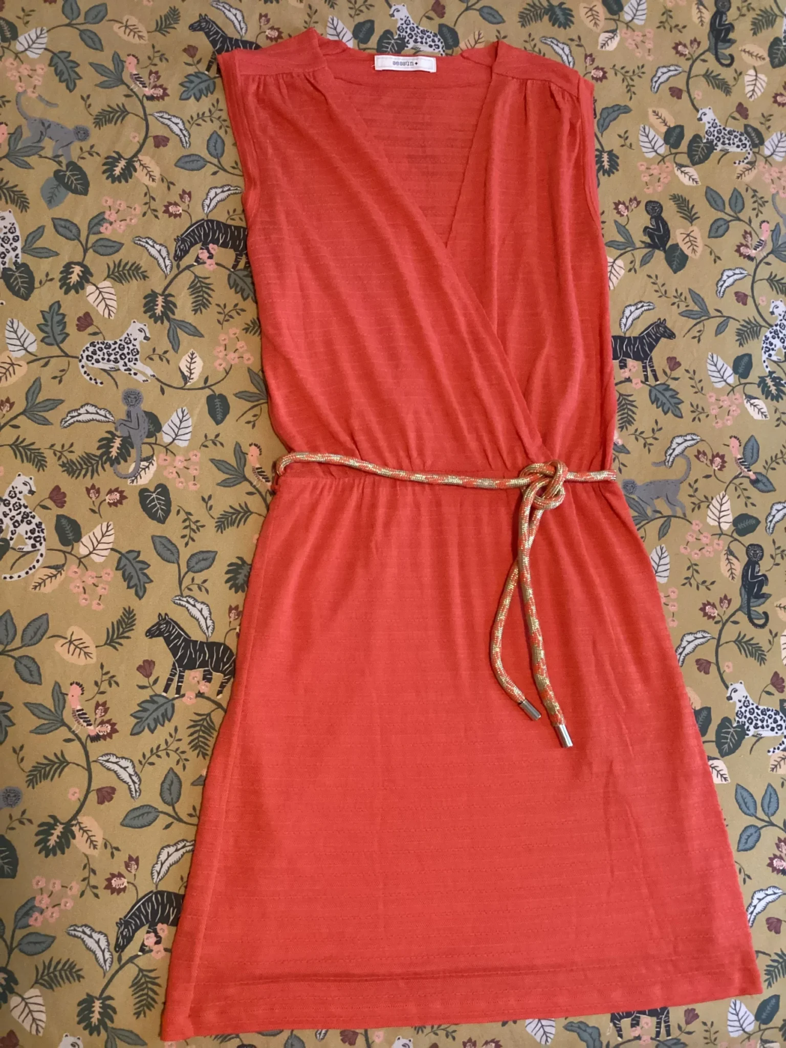 Image for Jolie robe rouge/orangée de Sessun
