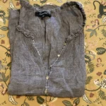 Featured thumbnail for Blouse légère Cotelac avec poches sur le côté