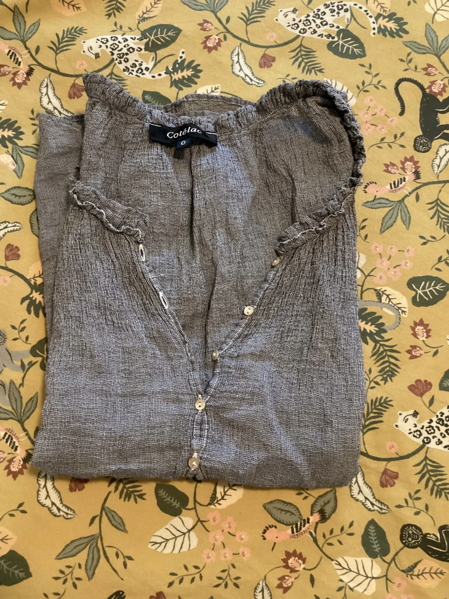 Featured image for Blouse légère Cotelac avec poches sur le côté