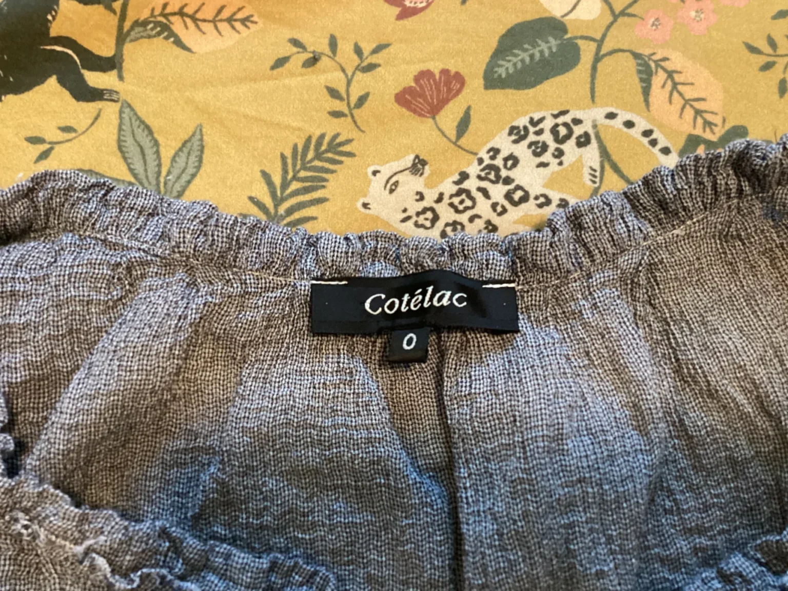 Image for Blouse légère Cotelac avec poches sur le côté