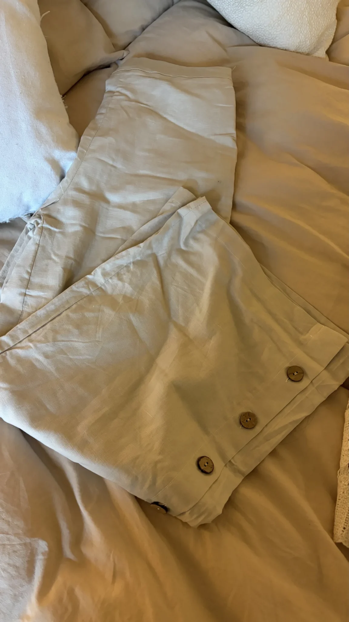 Featured image for Wide-leg linen trousers
