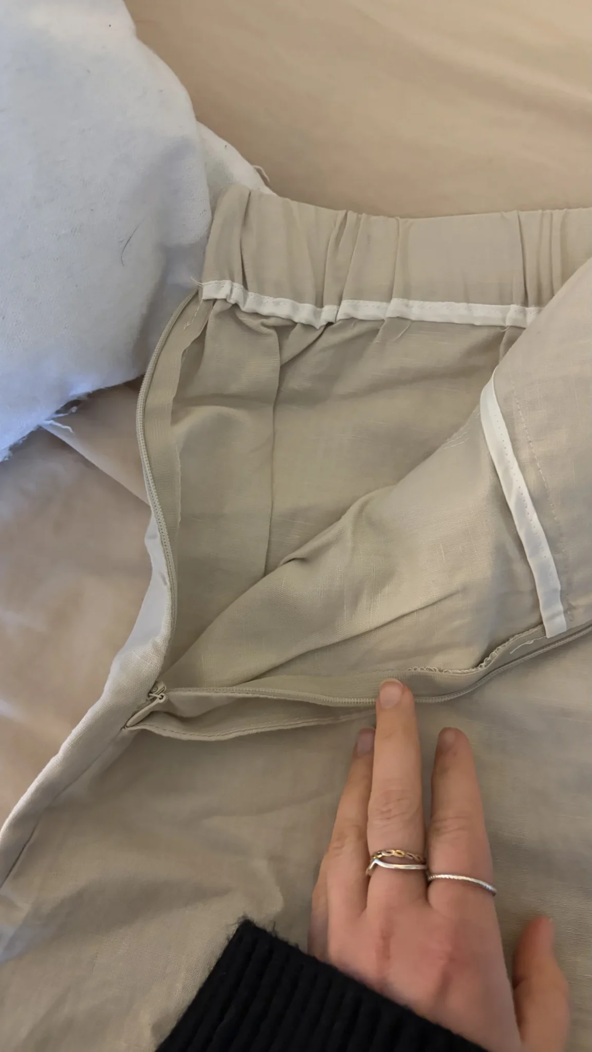 Image for Wide-leg linen trousers