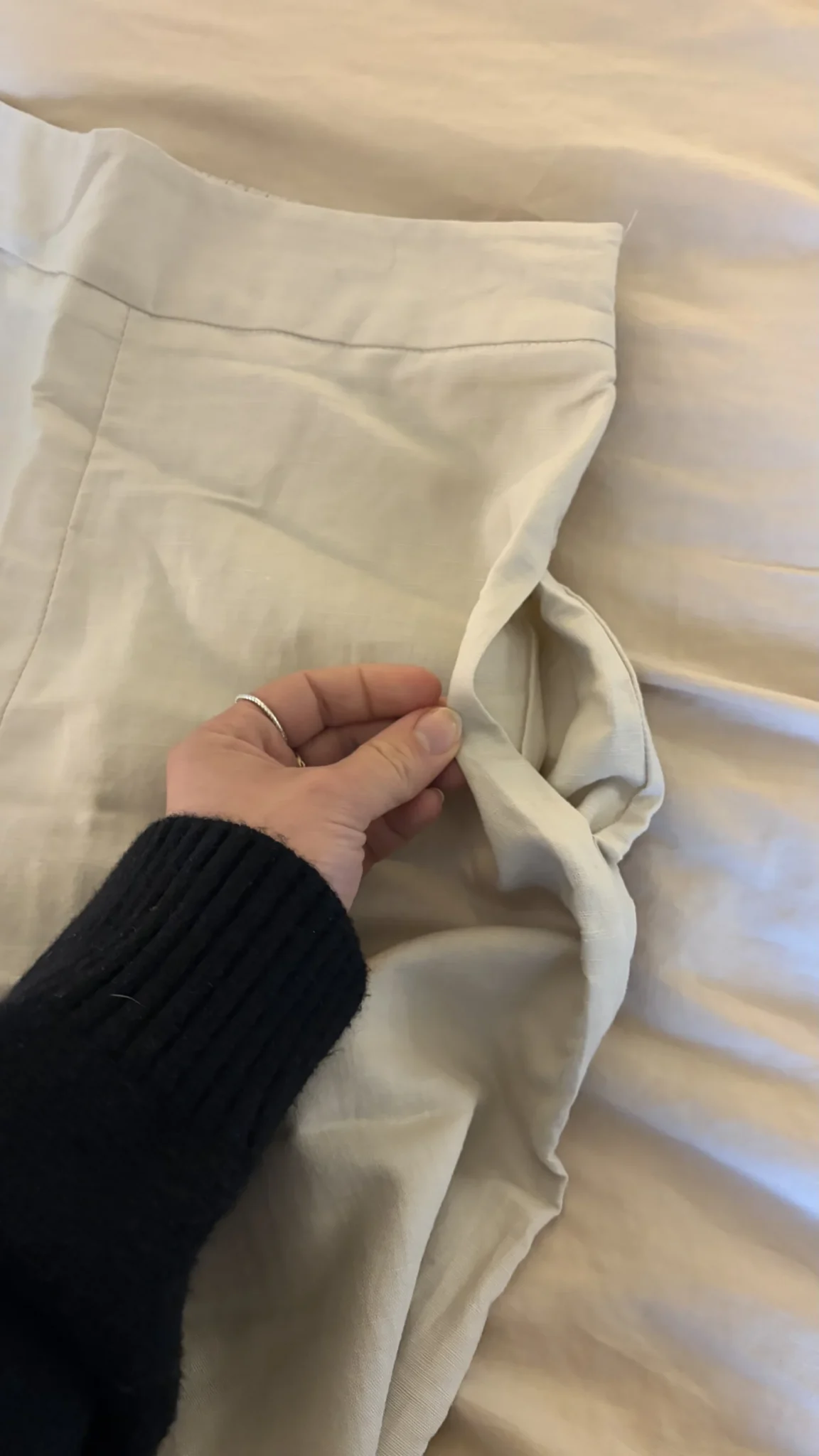 Image for Wide-leg linen trousers