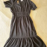Thumbnail for Superbe robe NEUVE noire de marque Velvet by Graham & Spencer