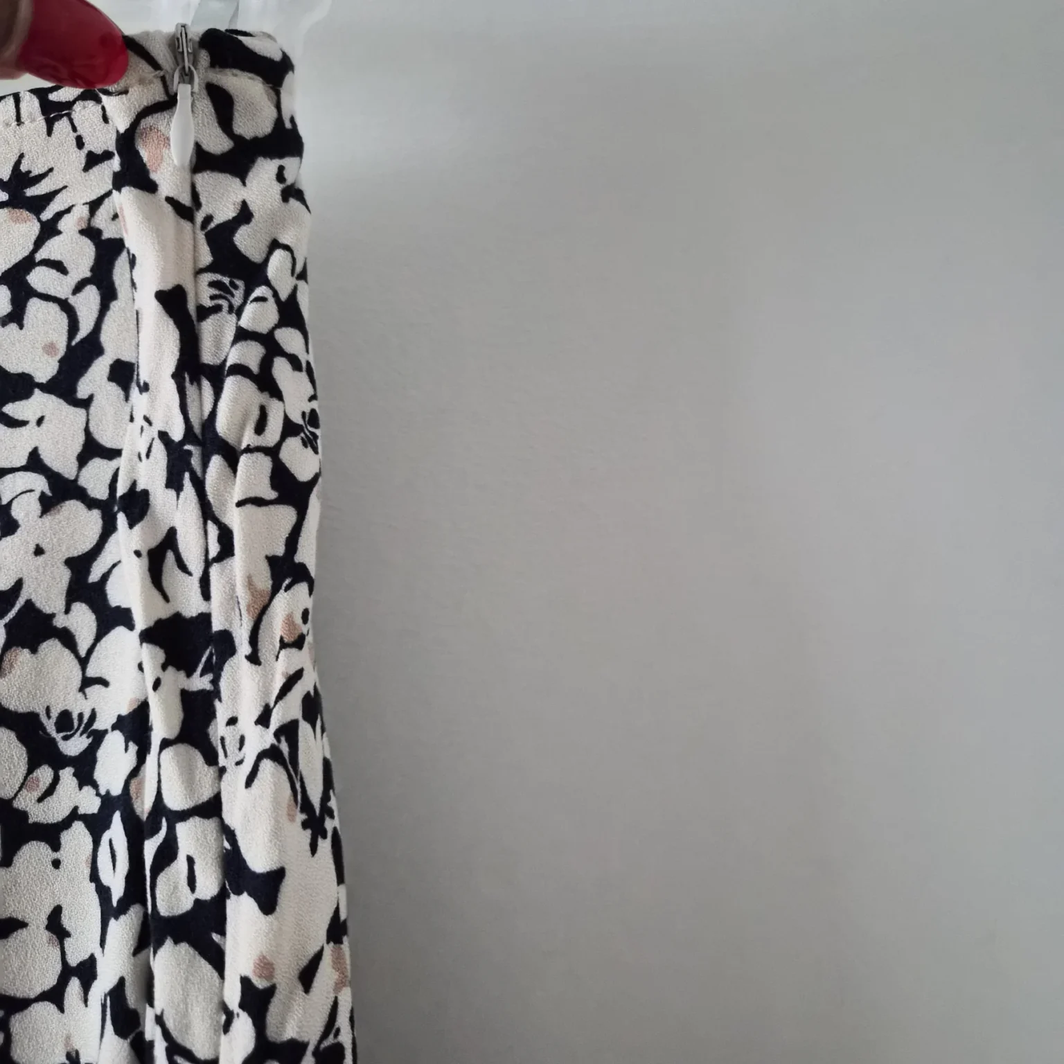 Image for Essentiels MTL Floral Skirt