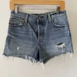 Featured thumbnail for Levis Wedgie Shorts en denim