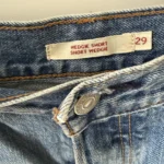 Thumbnail for Levis Wedgie Shorts en denim