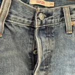 Thumbnail for Levis Wedgie Shorts en denim