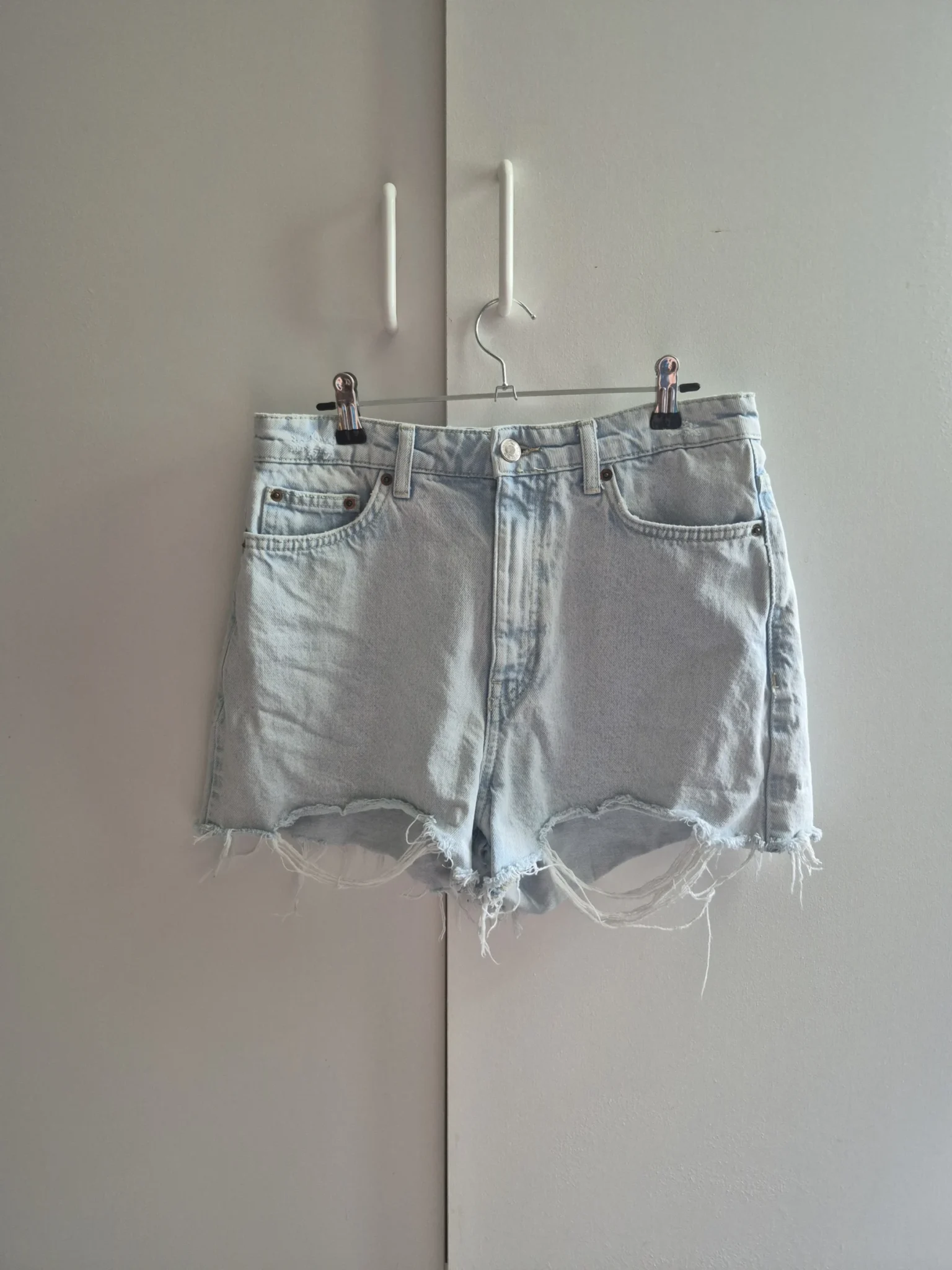 Featured image for Short Zara taille haute grandeur 28