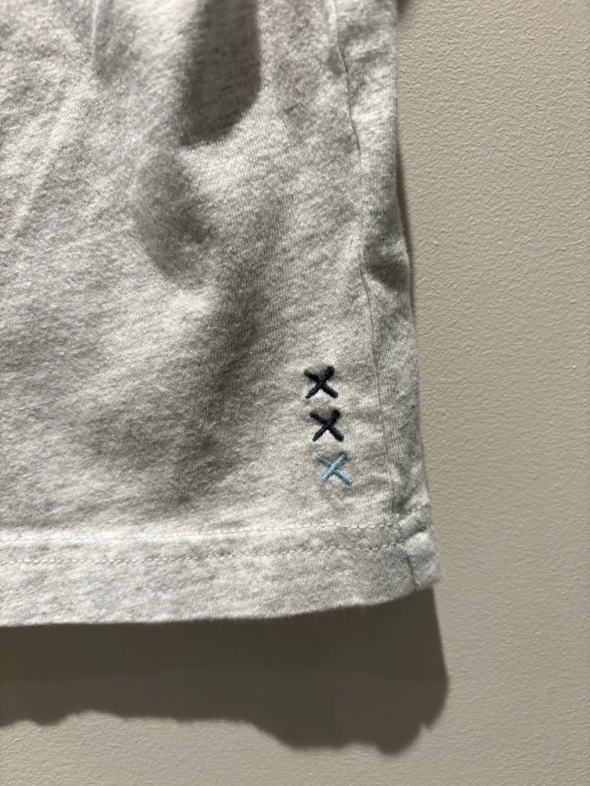 Image for T-shirt Scotch & Soda pour femme, coupe carrée, motif Tokyo, taille XS