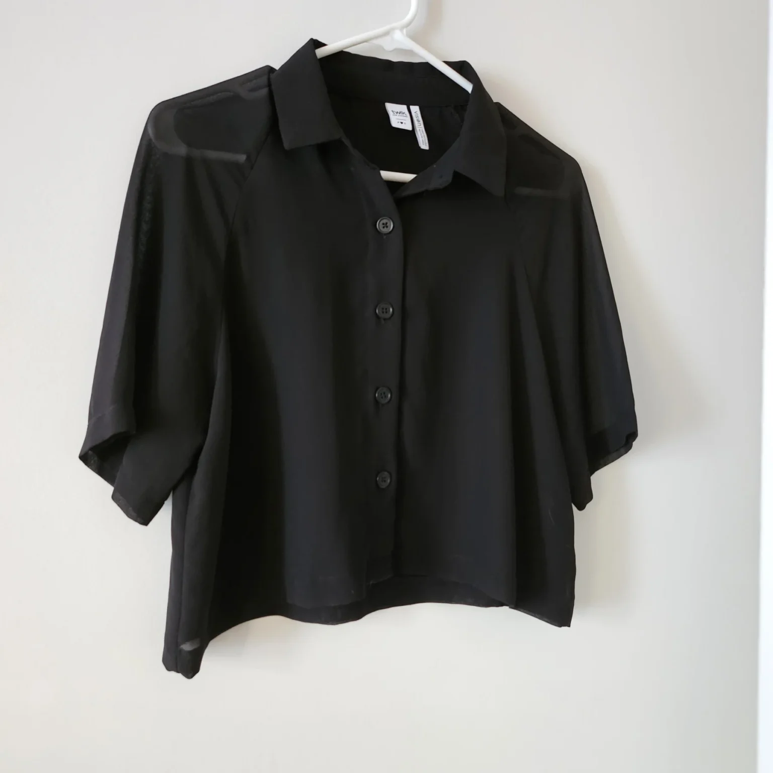 Featured image for Slightly cropped blouse