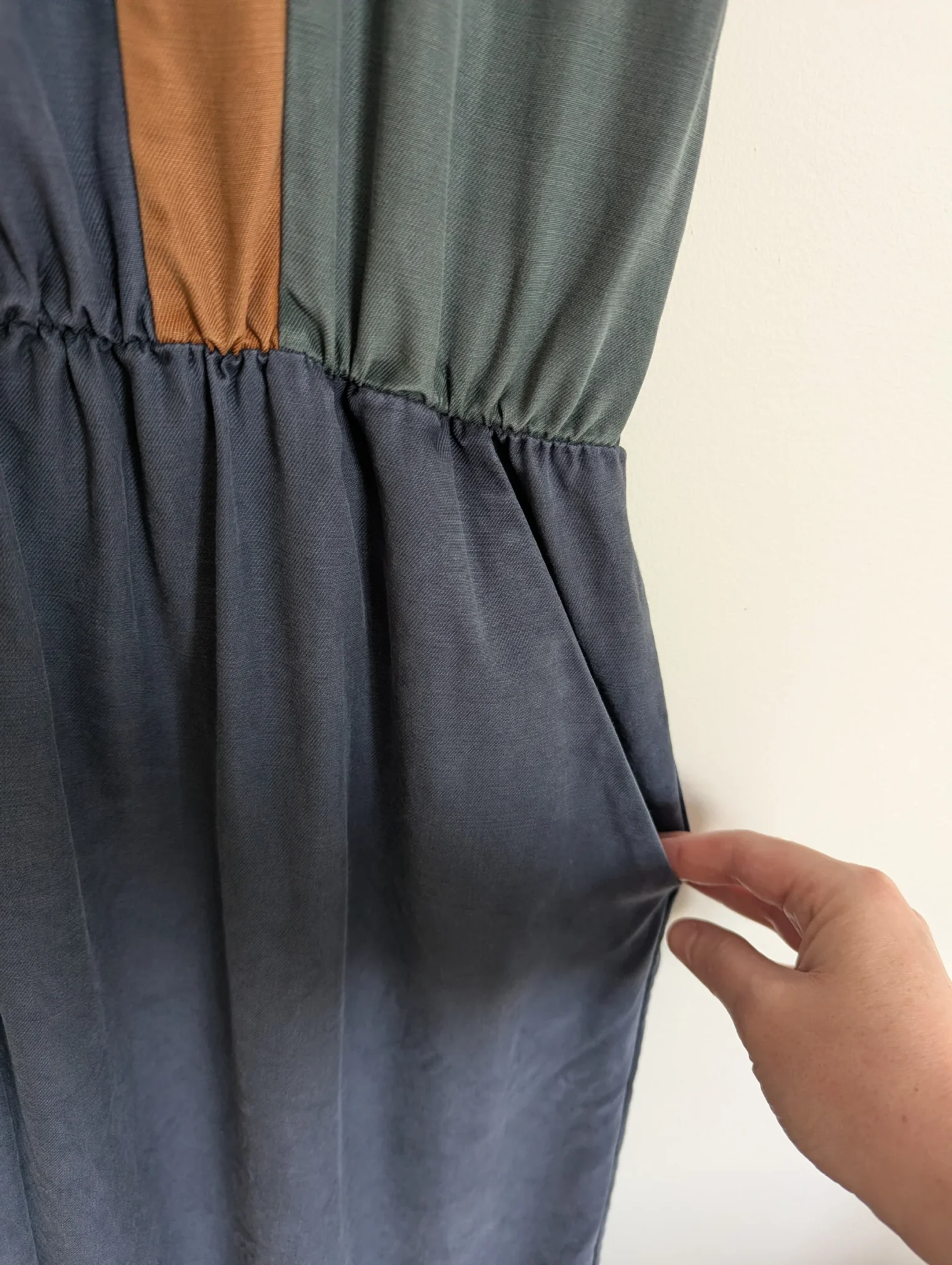 Image for Robe | Cherry Bobin