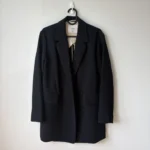 Featured thumbnail for Veston Aritzia
