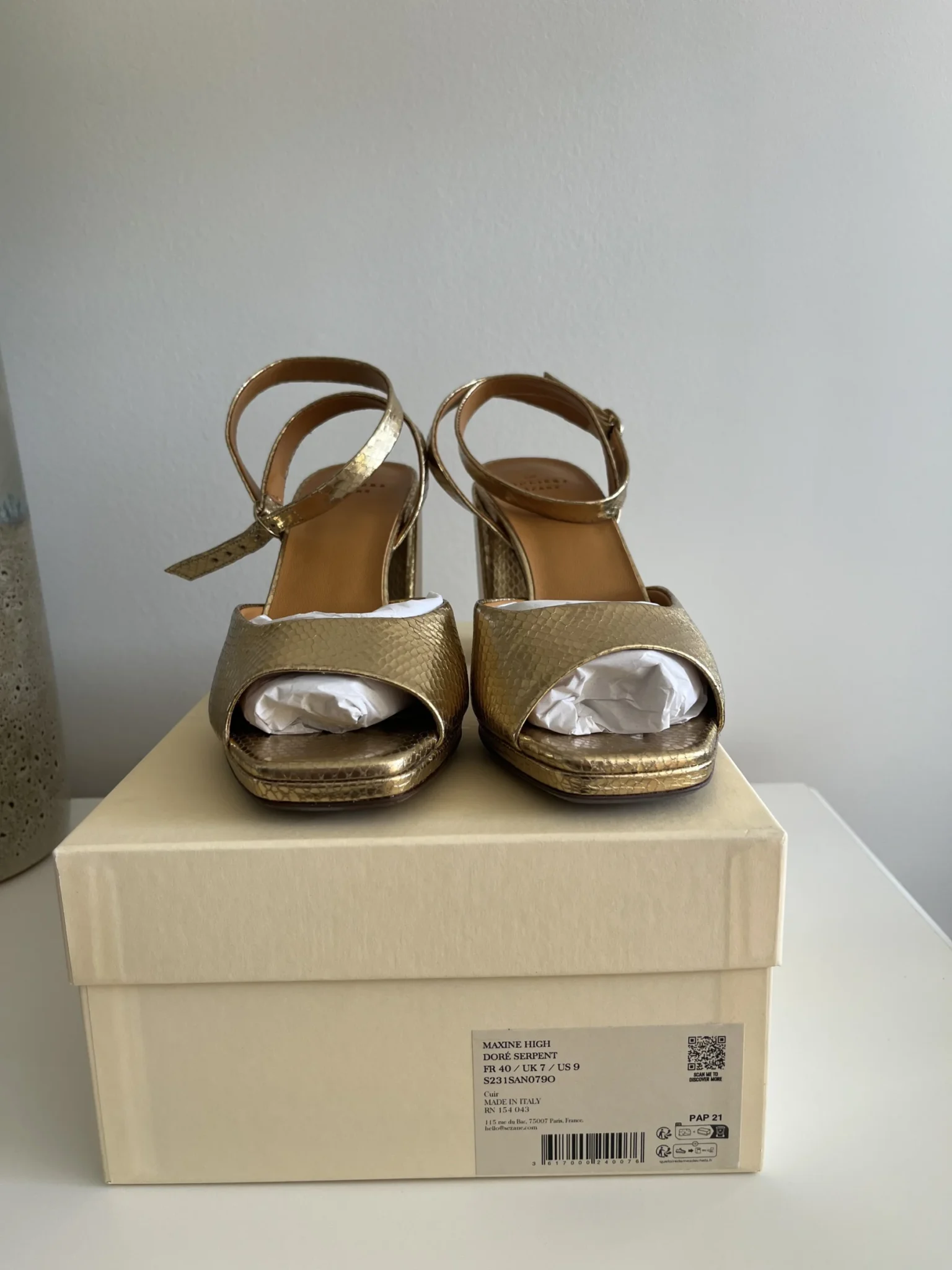 Image for Sandales Sézane taille 40 (10US) modèle Maxine doré