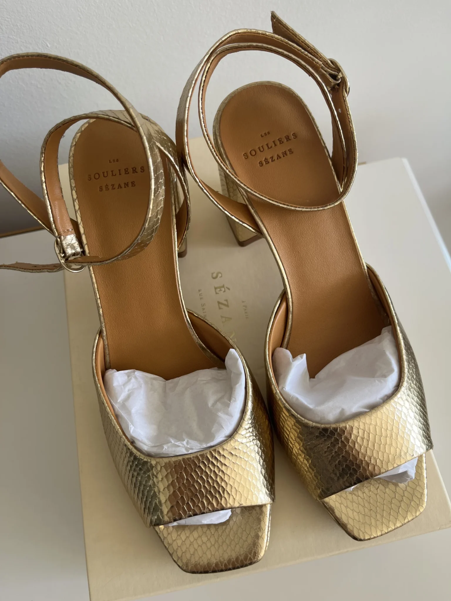 Image for Sandales Sézane taille 40 (10US) modèle Maxine doré