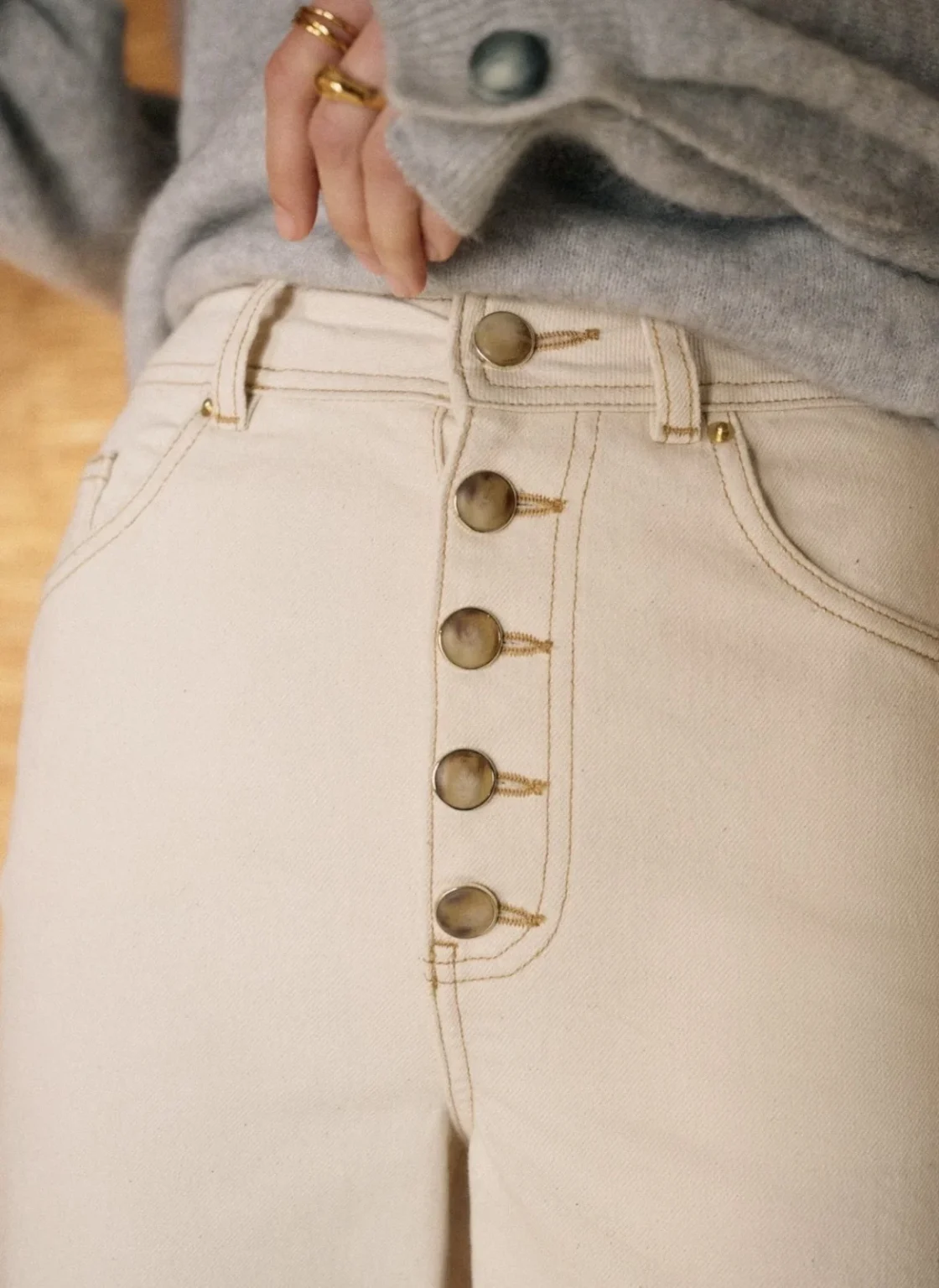 Image for Jean Sézane Le Crop taille 40 beige à boutons marrons