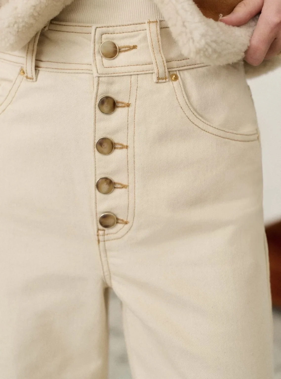 Image for Jean Sézane Le Crop taille 40 beige à boutons marrons