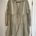 Thumbnail for Robe Zara kaki taille S manches bouffantes et broderies
