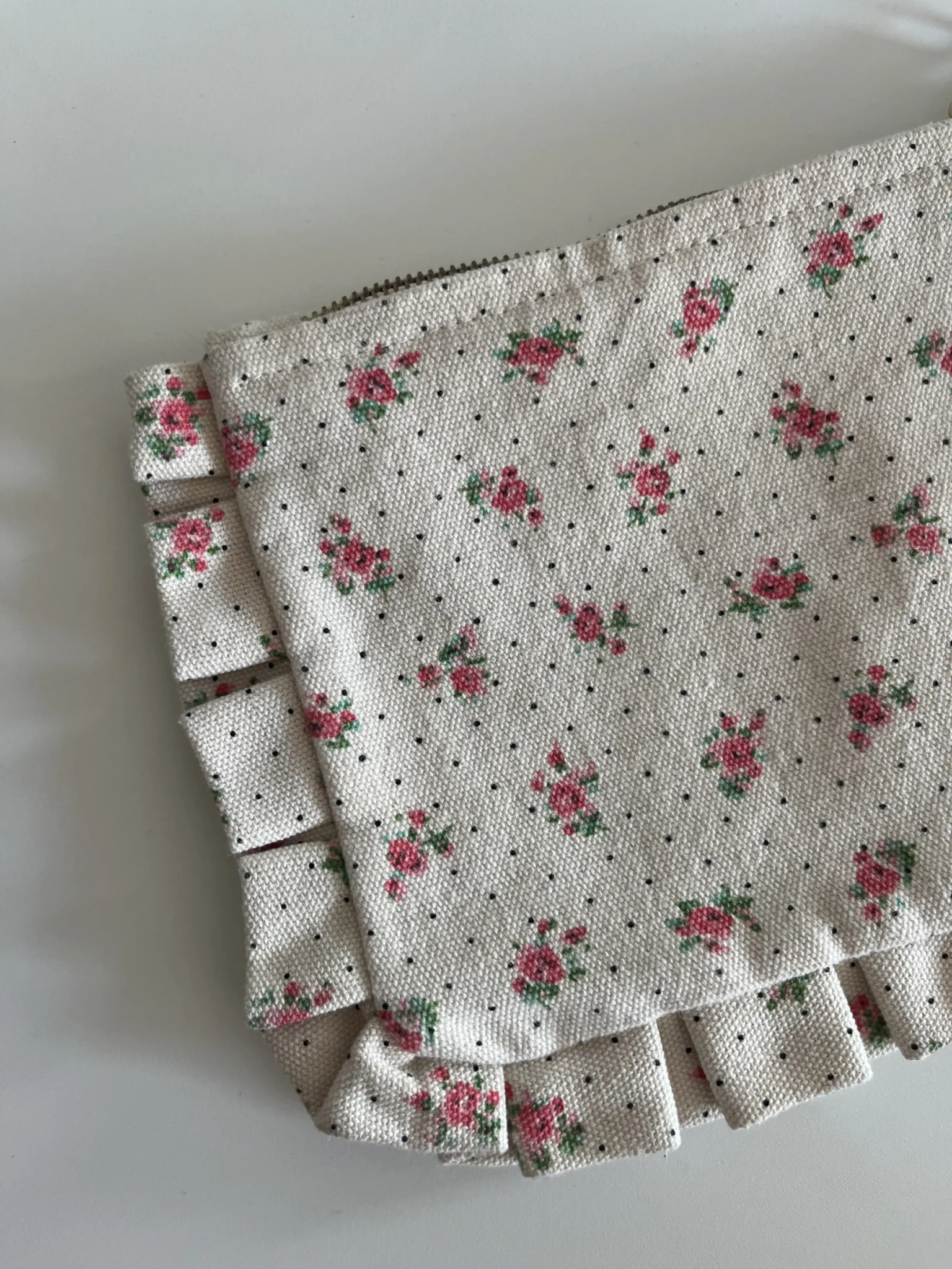 Image for Pochette Sézane beige fleuris rose