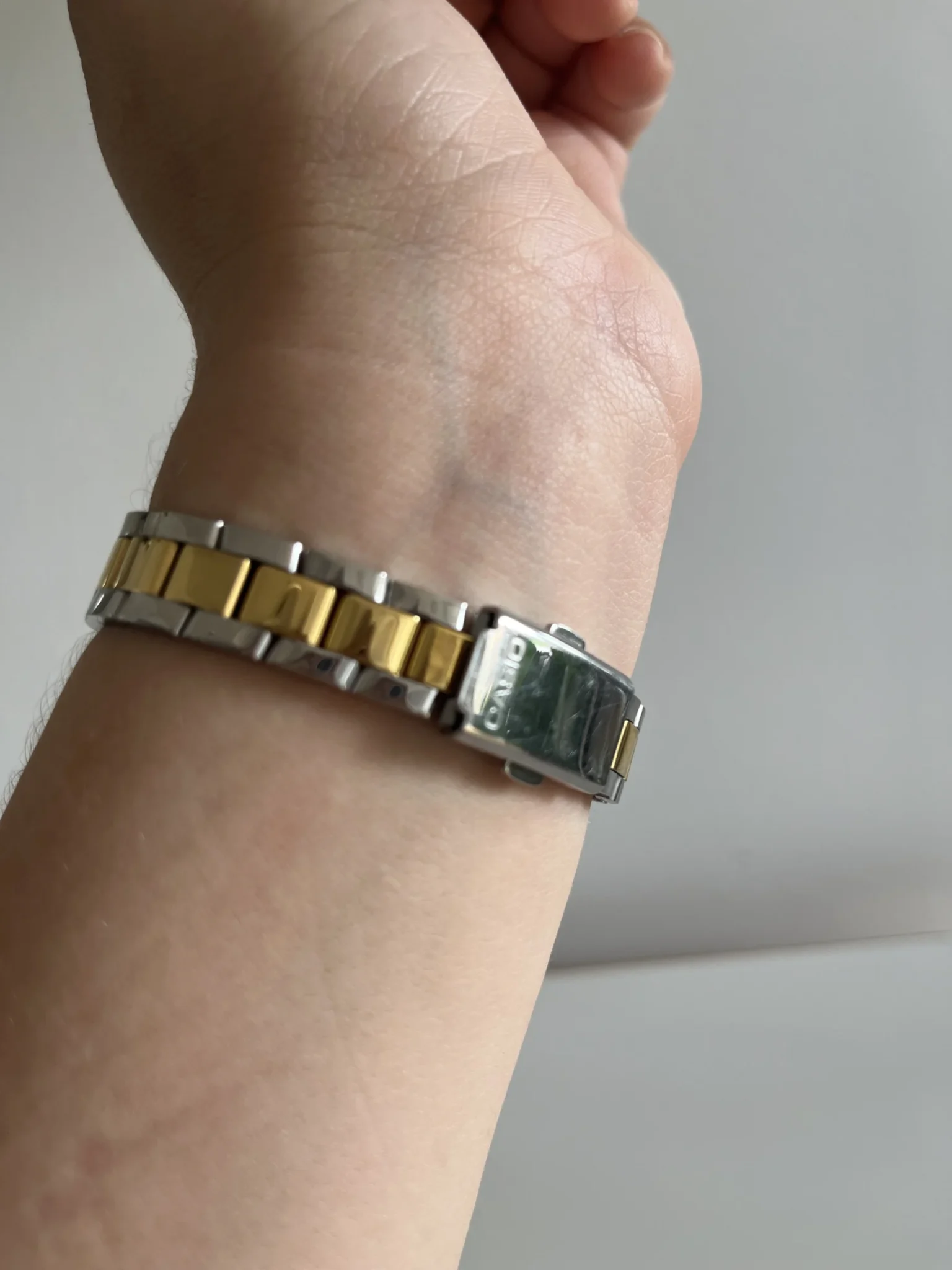Image for Montre Casio argenté et doré femme