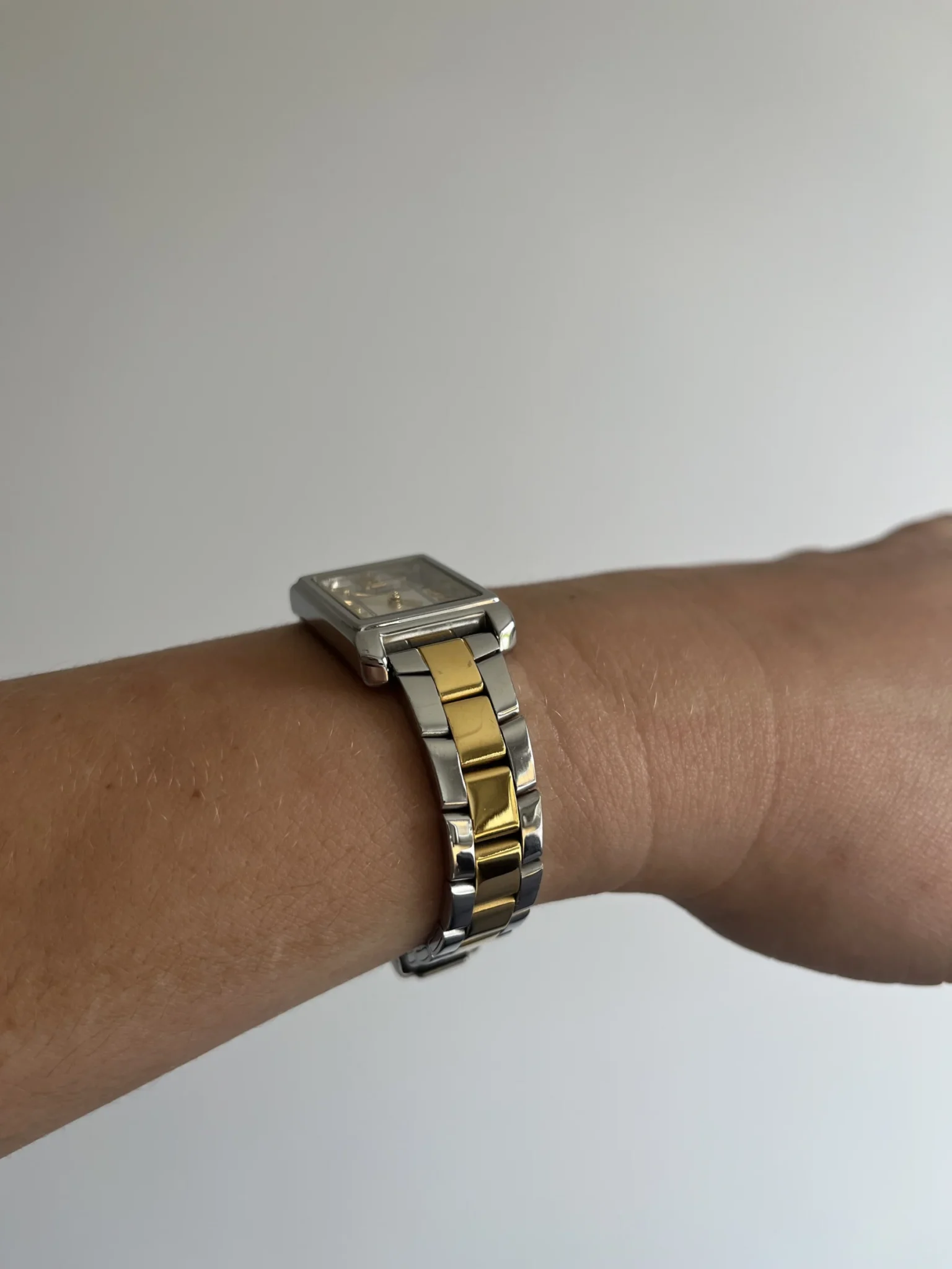 Image for Montre Casio argenté et doré femme