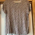 Featured thumbnail for T-shirt Reitmans Essentials