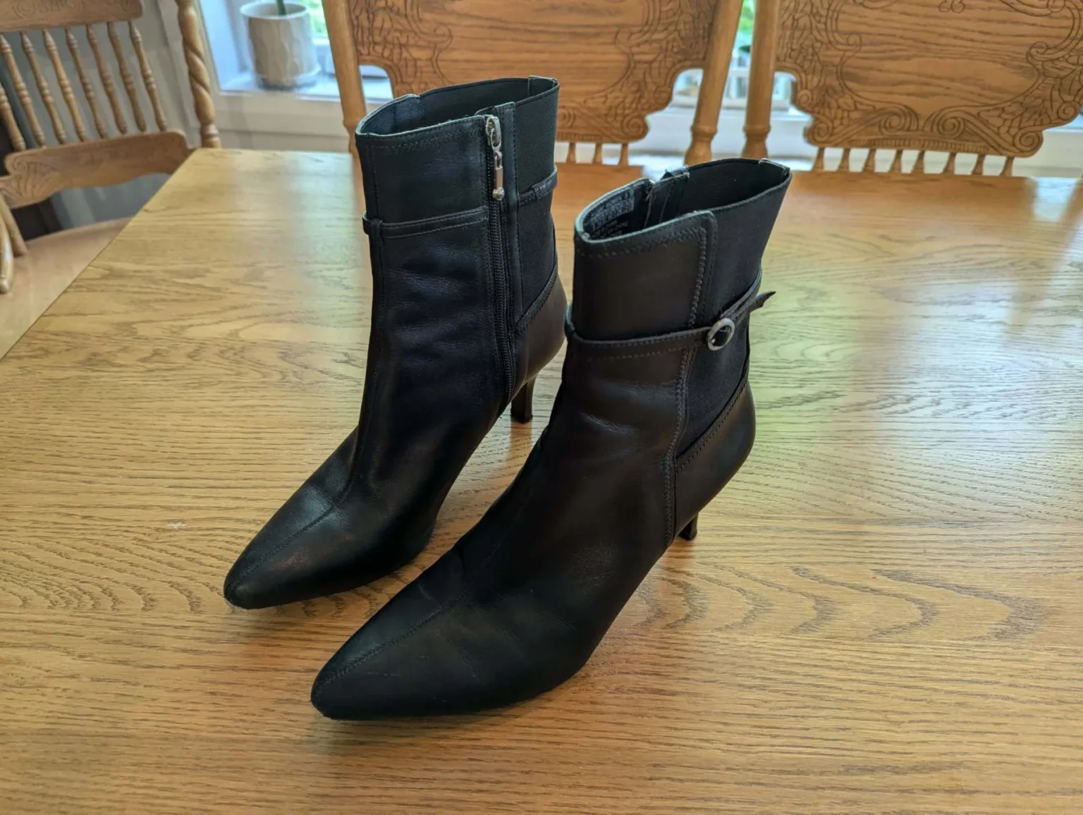 Featured image for Closed-toe leather high heels