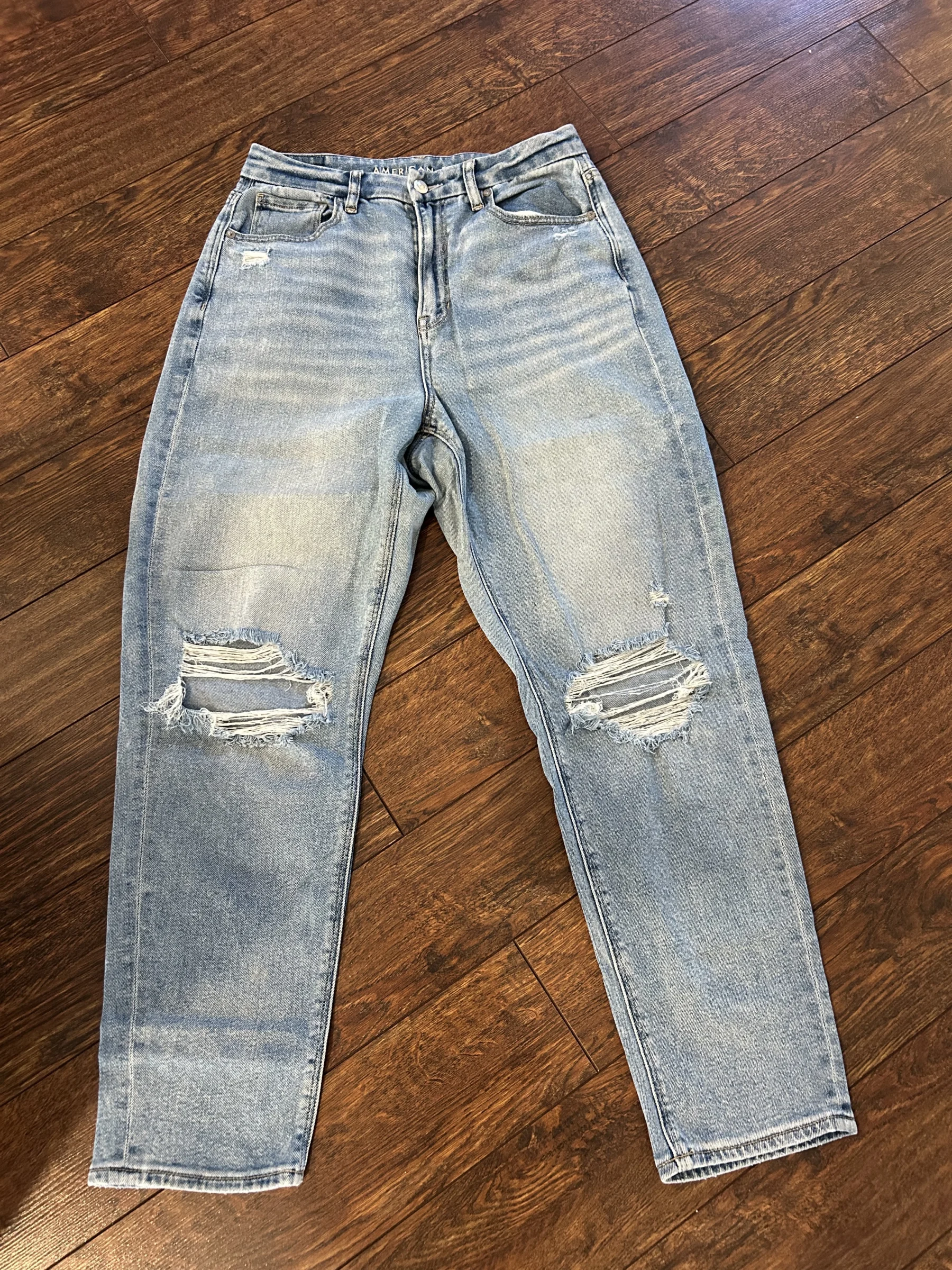 Curvy mom jeans troués American eagle American Eagle Outfitters seconde main