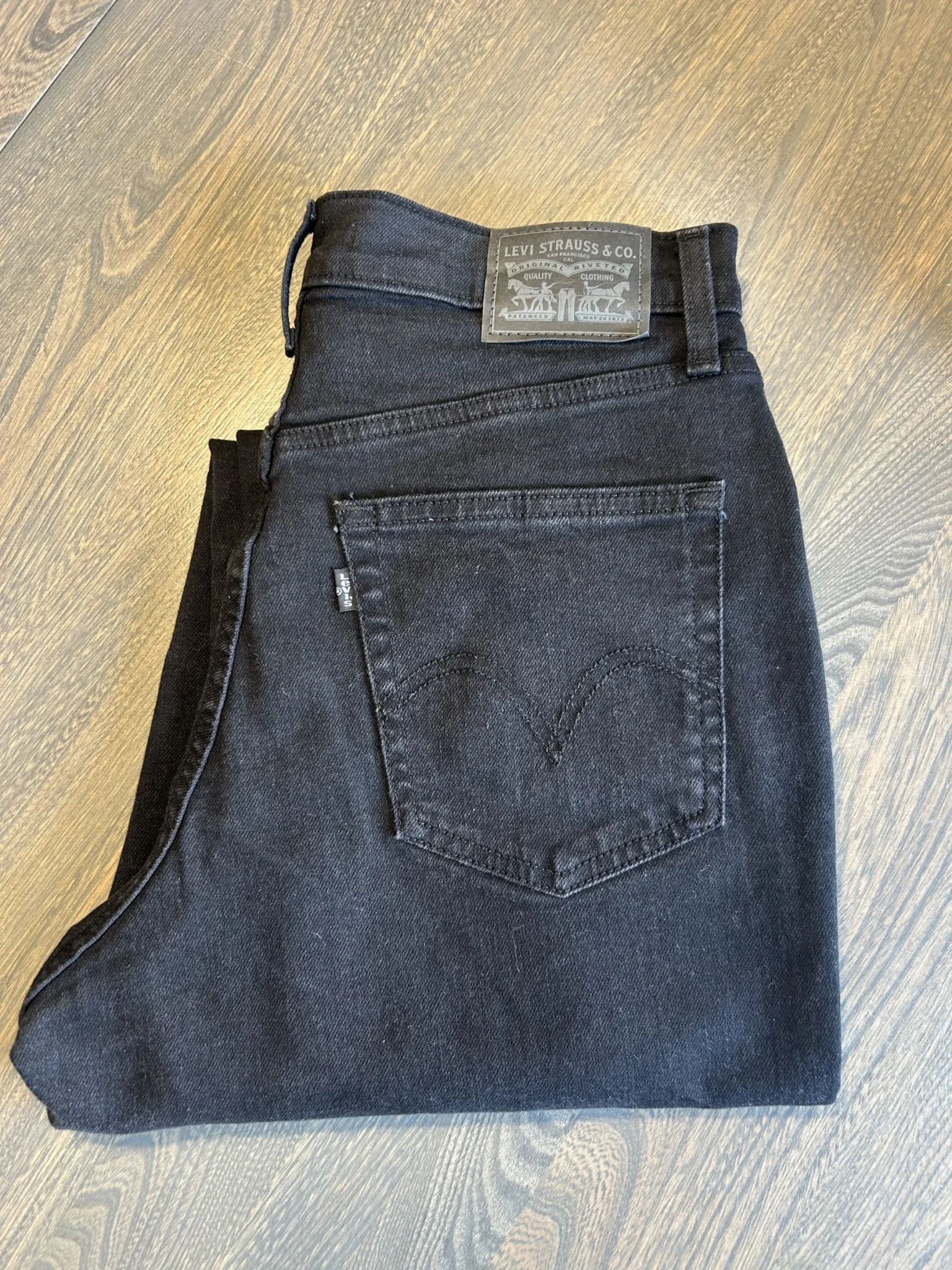 Image for High waisted mom jean / Jean mom taille élevée
