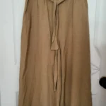 Featured thumbnail for Pantalon court large en mélange de lin