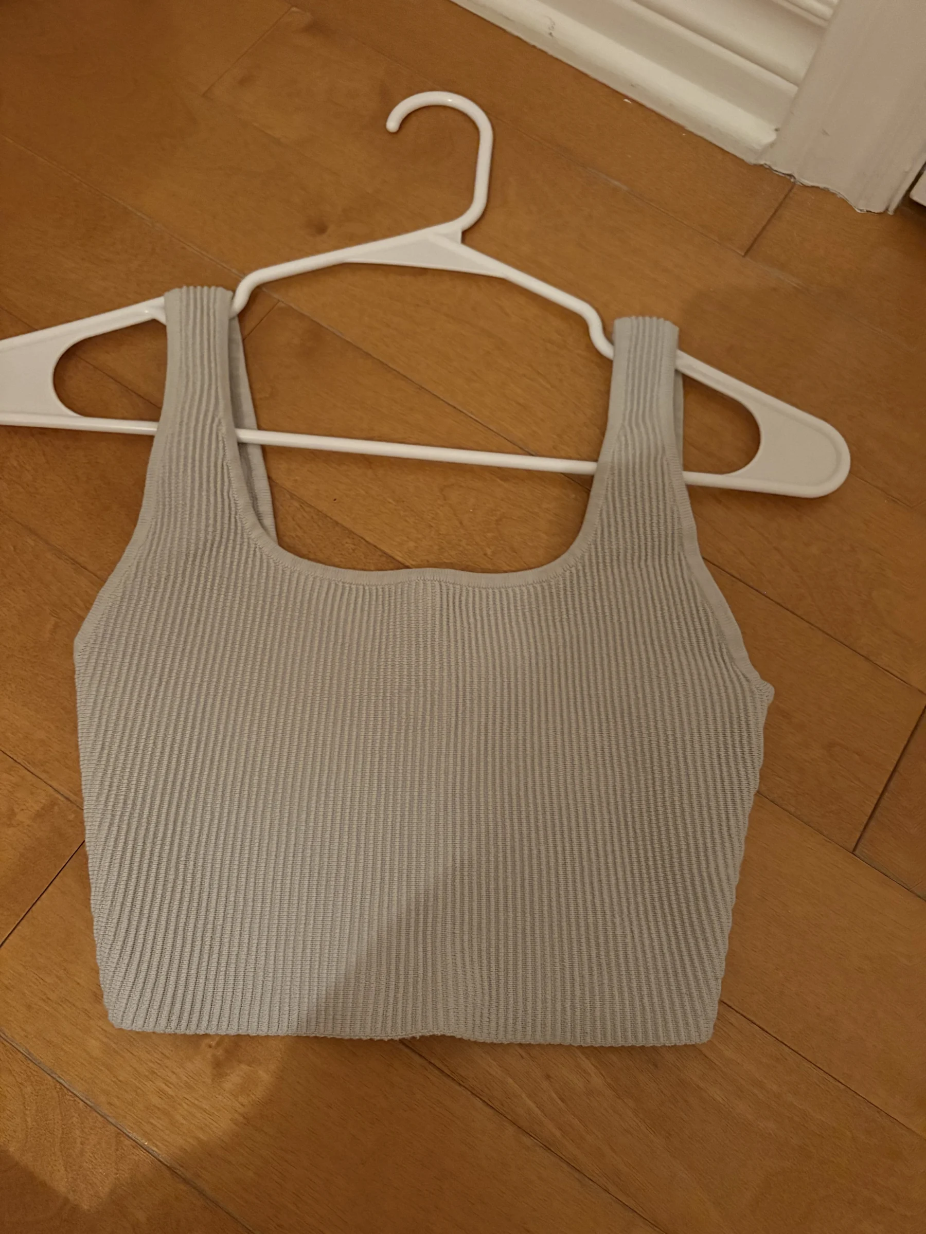 Camisole Babaton Aritzia Aritzia seconde main