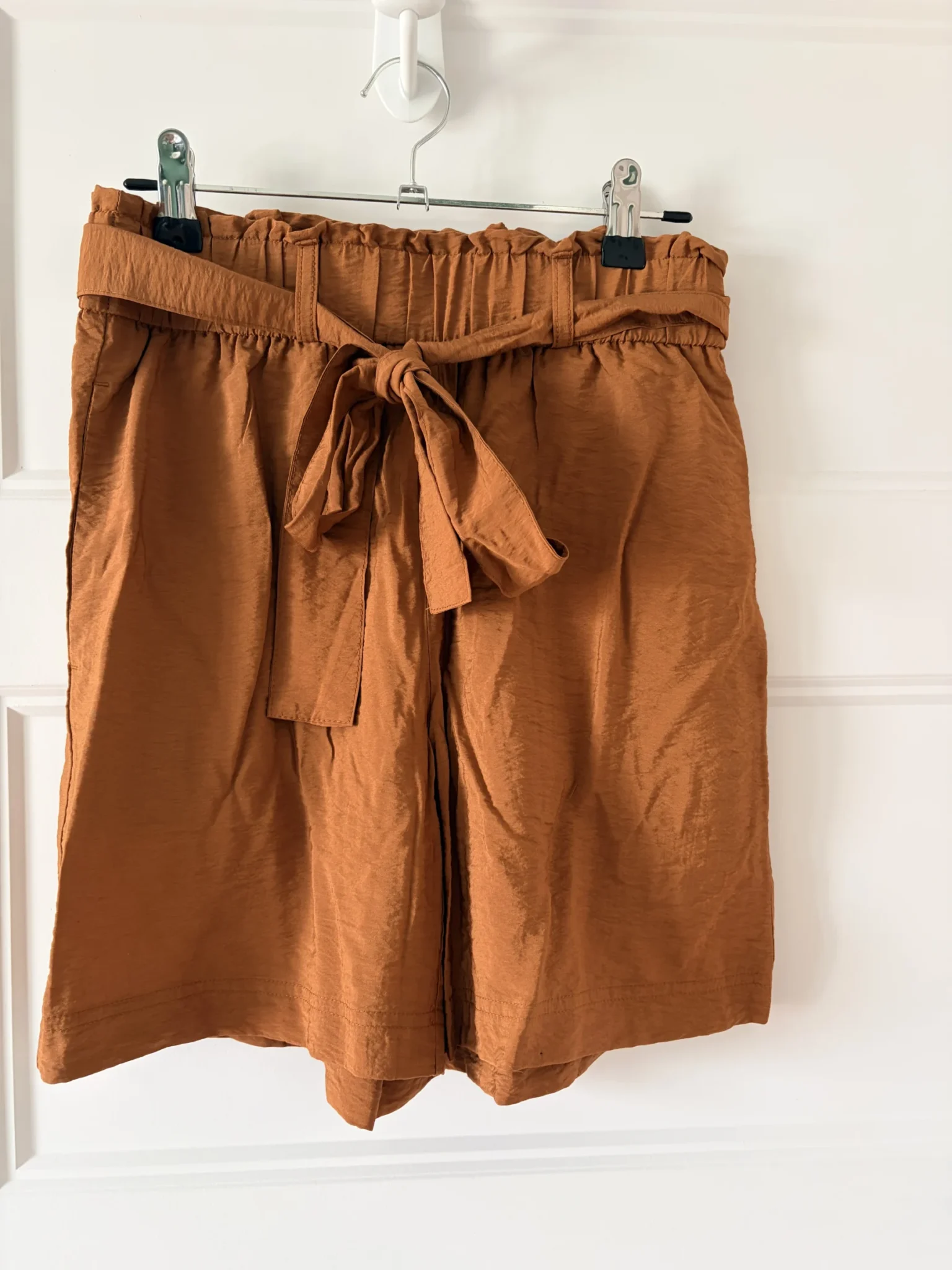 Featured image for Short Reitmans brun orangé