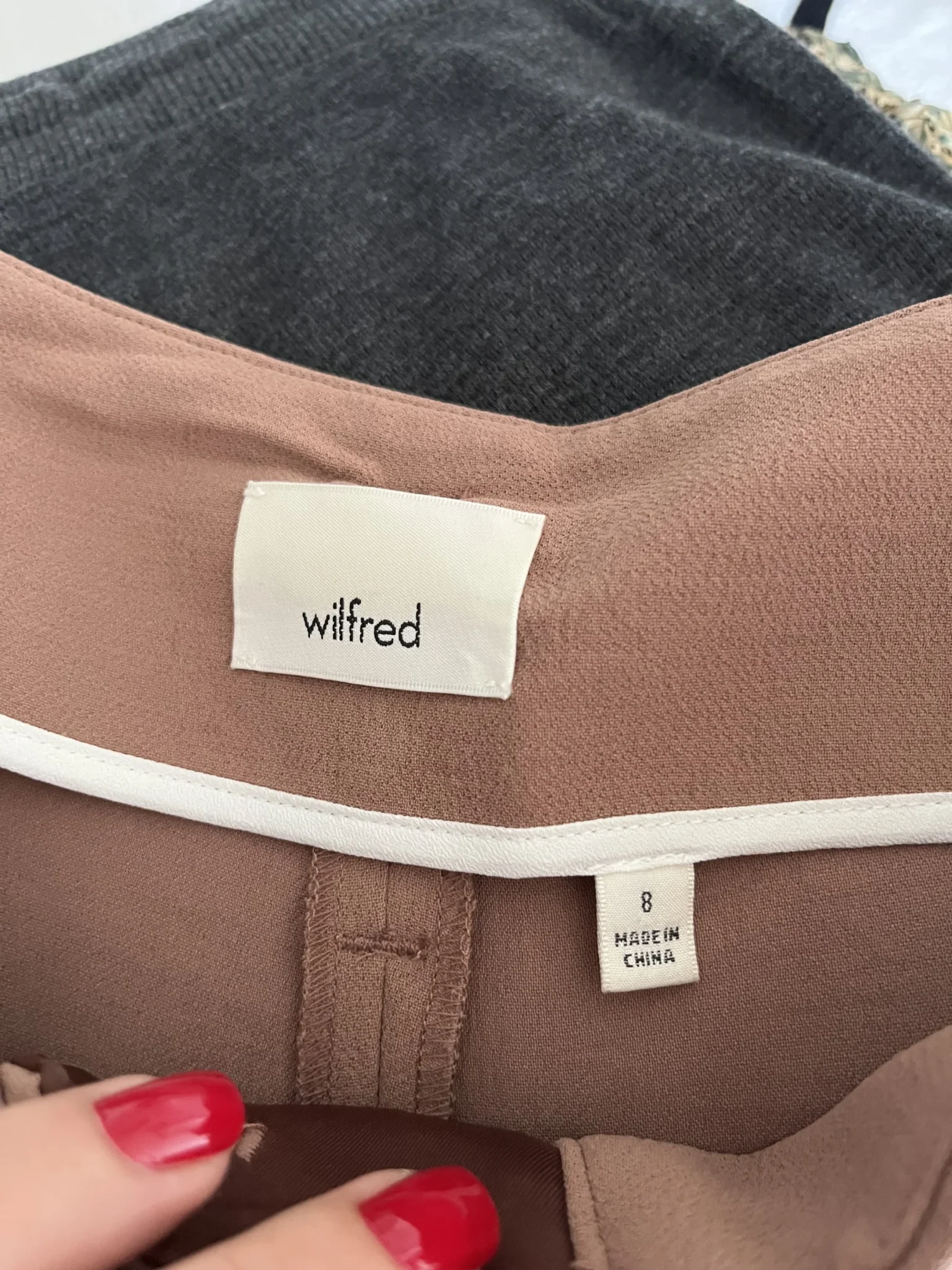 Image for Pantalon Wilfred Aritzia taille 8 US Marron rosé