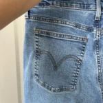 Thumbnail for Jean Levi’s Wedgie Straight taille 32