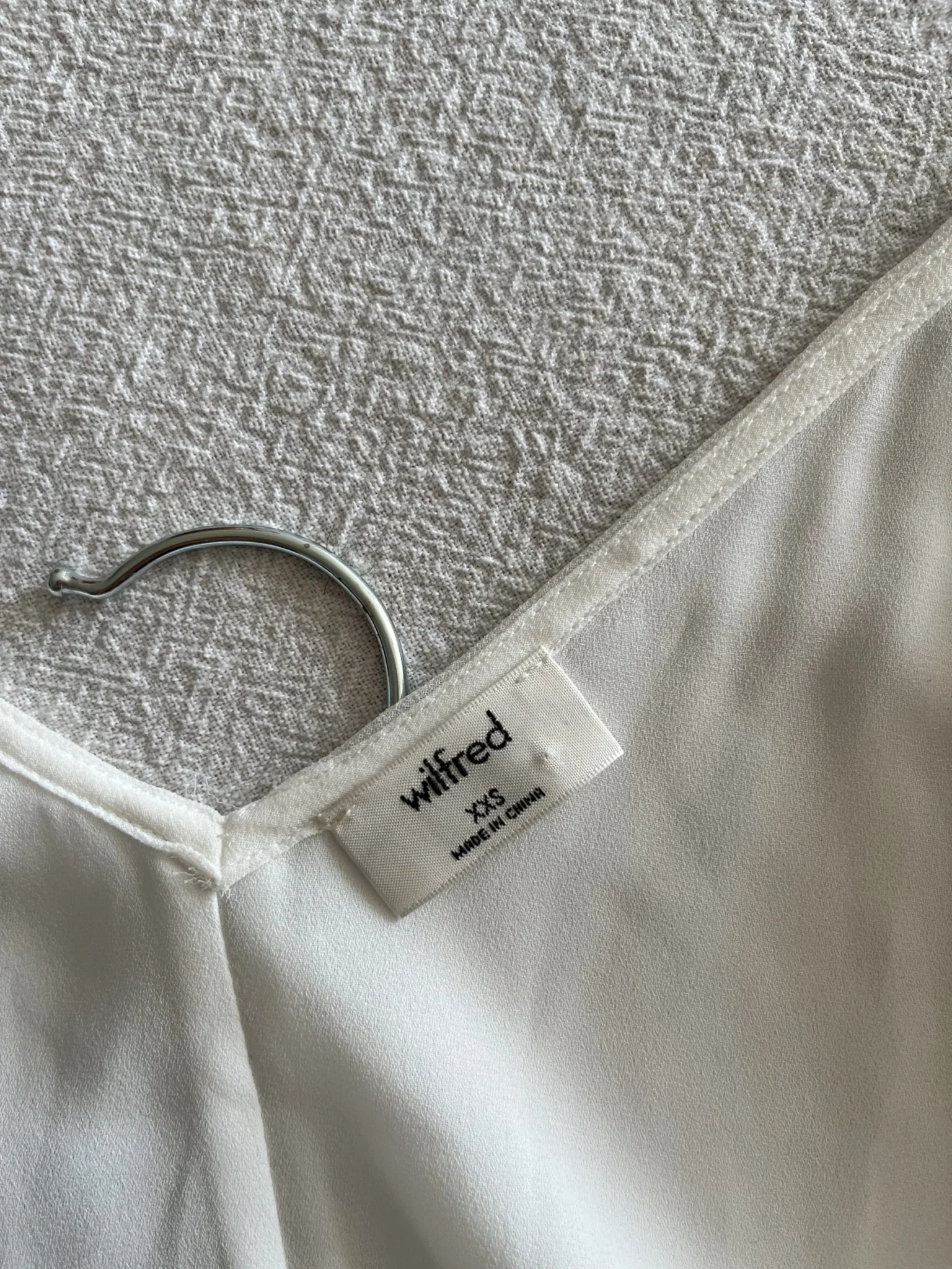 Image for Robe Wilfred Aritzia Beaune Pleated midi dress blanc taille XXS
