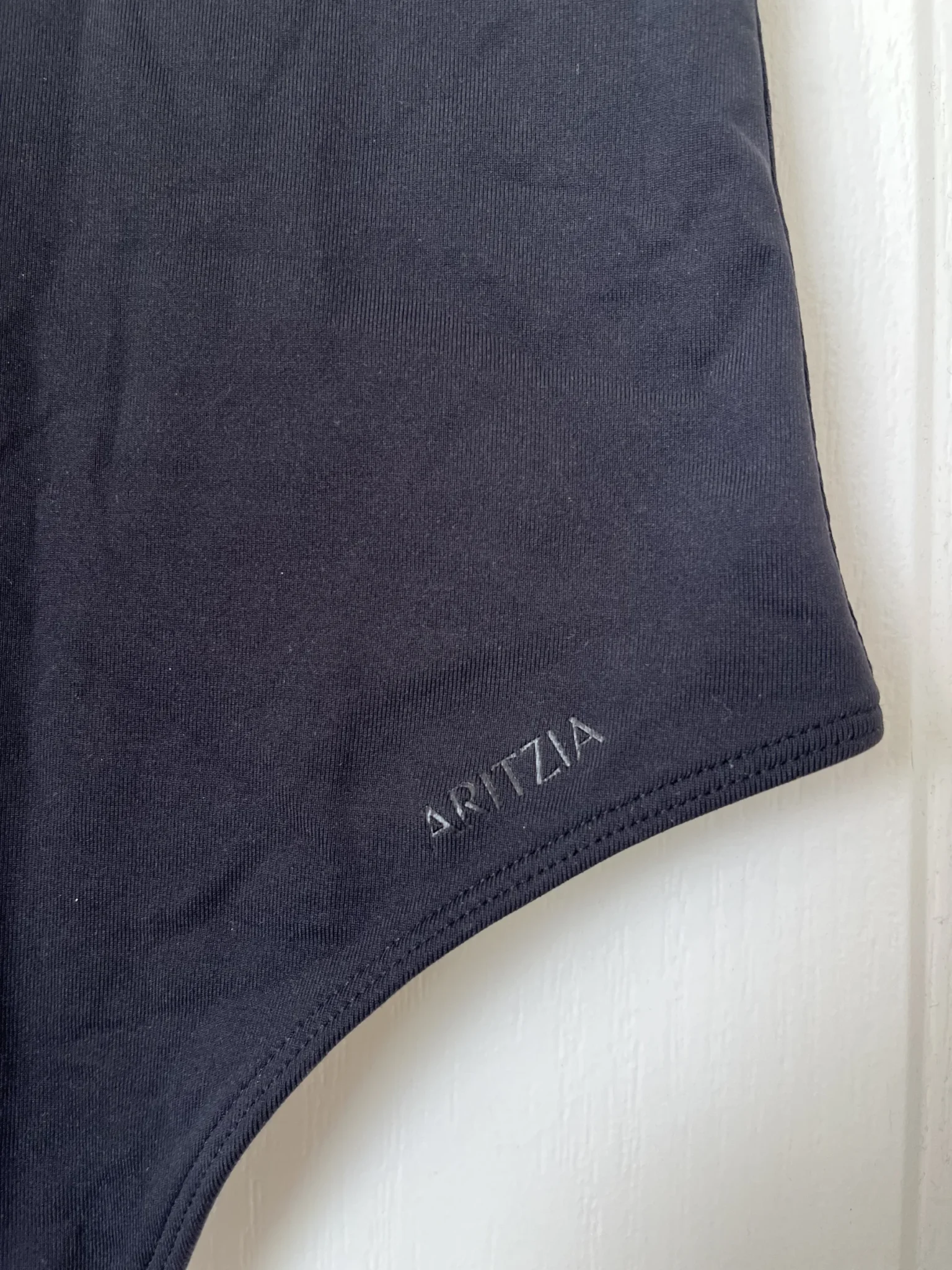 Image for Body Contour Aritzia noir taille XS col rond