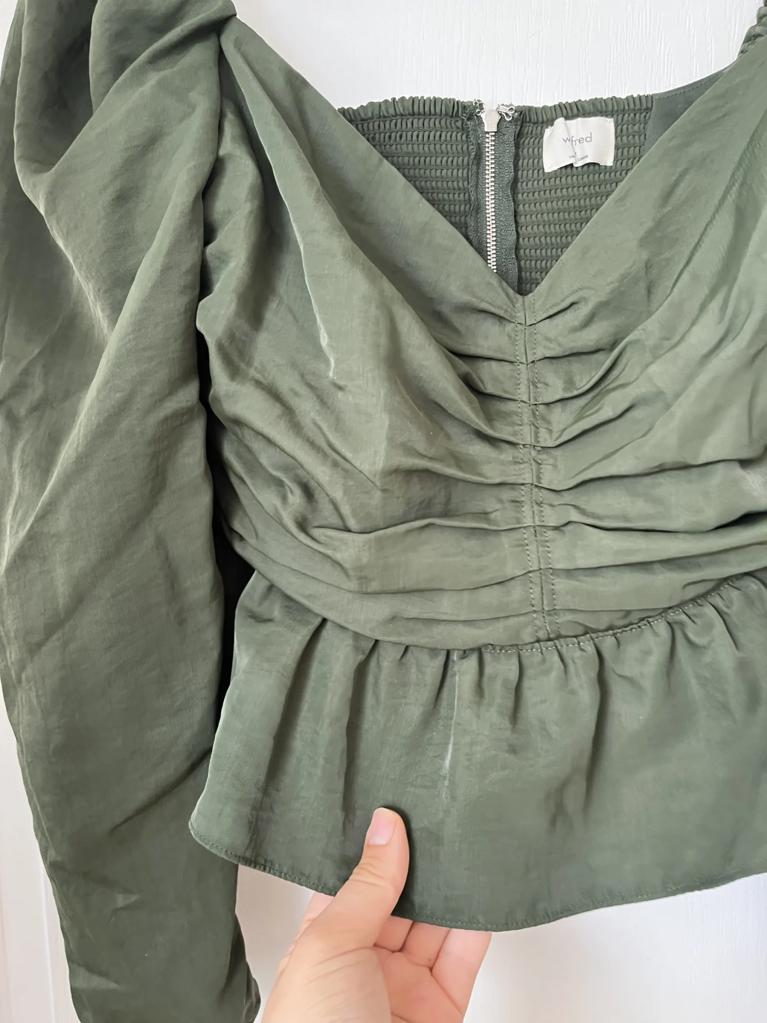 Image for Blouse Wilfred Aritzia modèle Marylin Blouse vert kaki taille M