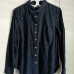 Featured thumbnail for Chemise marine à pois blanc
