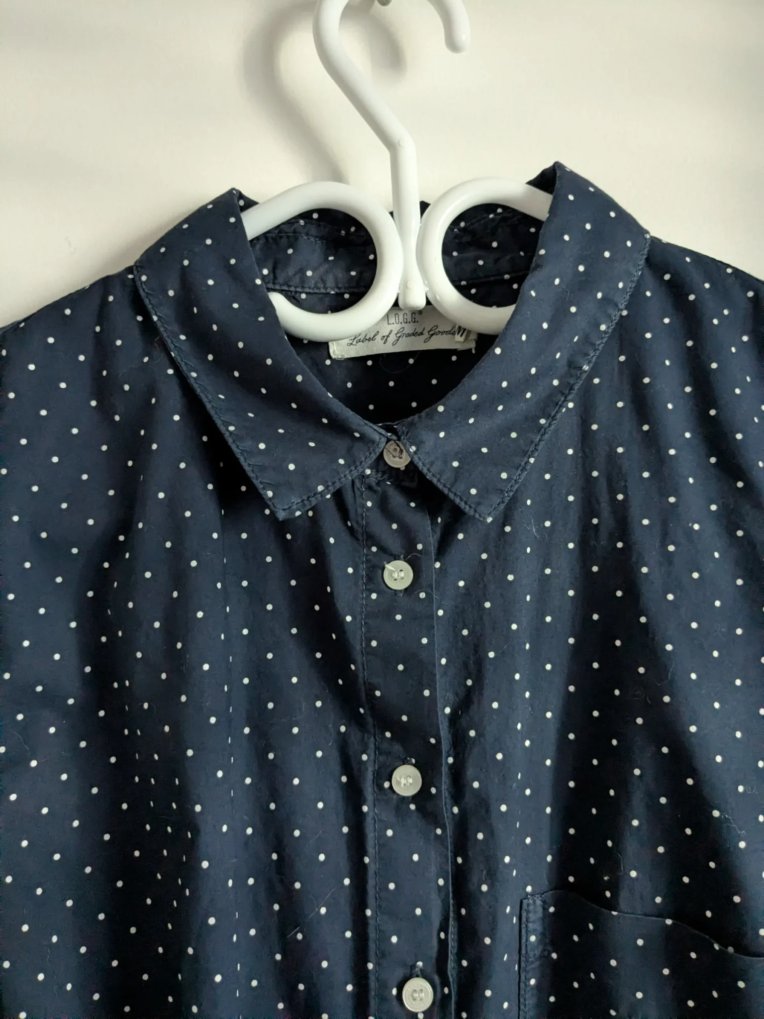 Image for Chemise marine à pois blanc