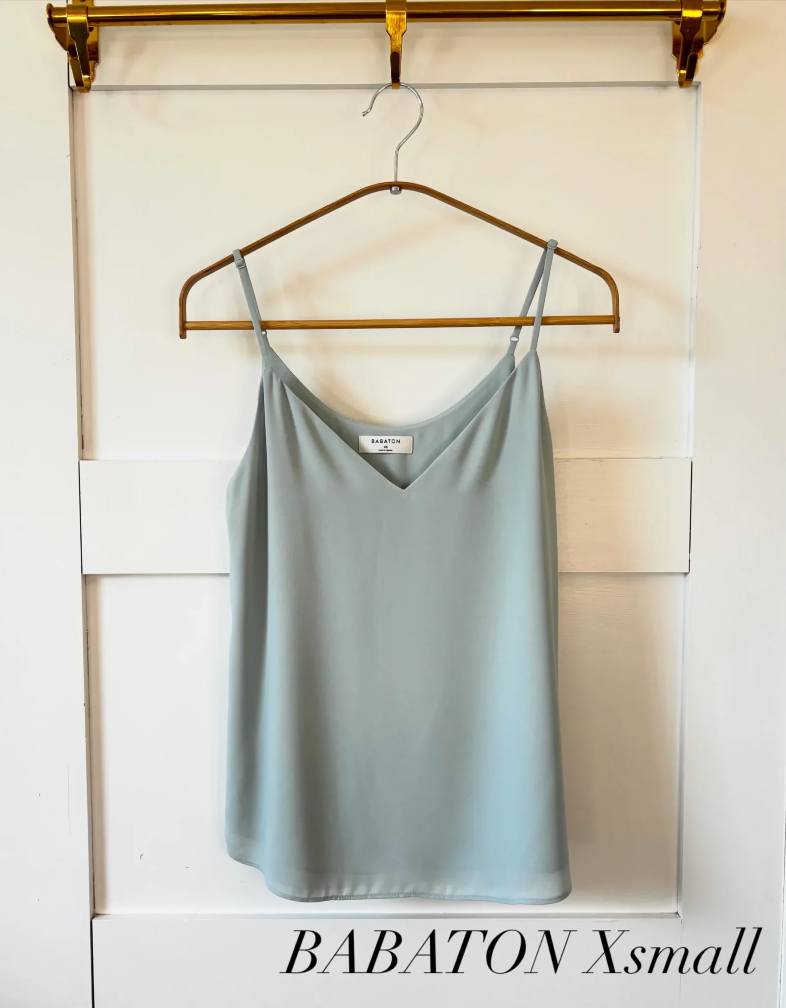 Featured image for ♥️Camisole gris bleutée BABATON
