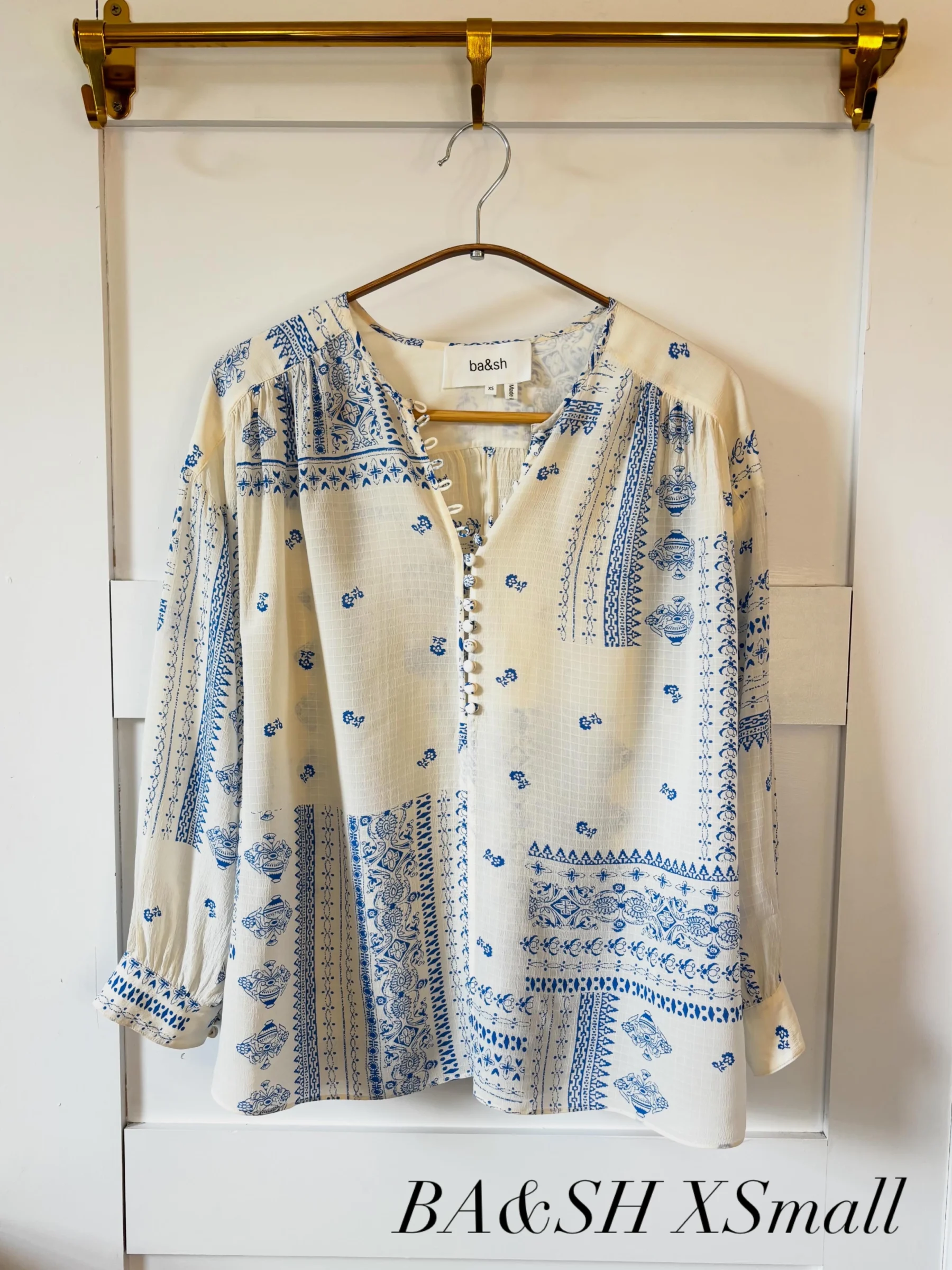 ♥️Blouse écru / bleu BASH Bash seconde main