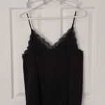 Thumbnail for Camisole avec dentelle au devant et au dos