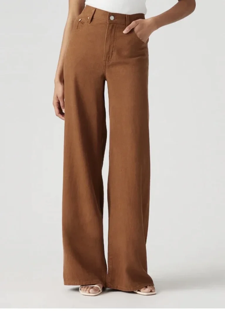 Featured image for Levi’s jambes larges avec lin