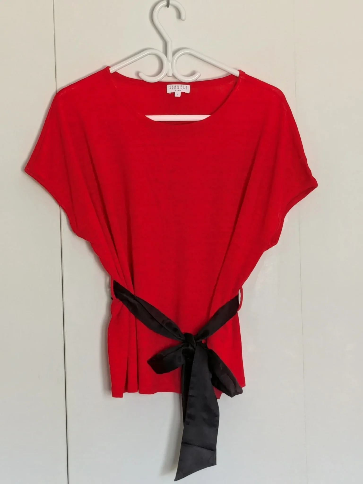 Featured image for Linen T-shirt with a belt