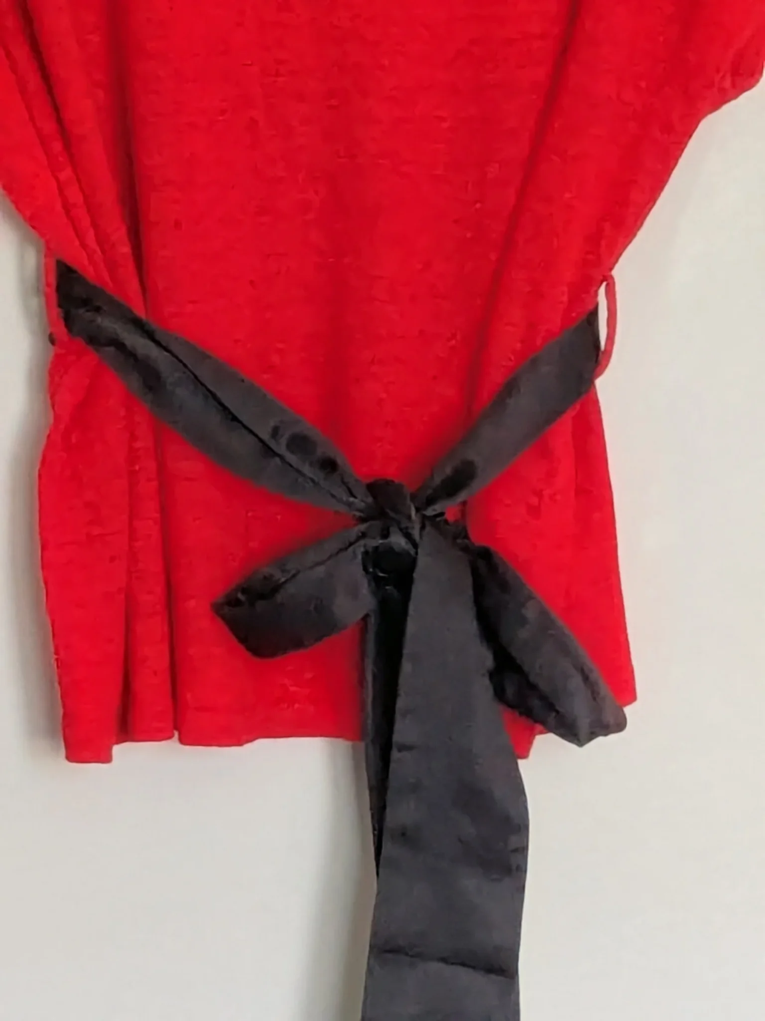 Image for Linen T-shirt with a belt