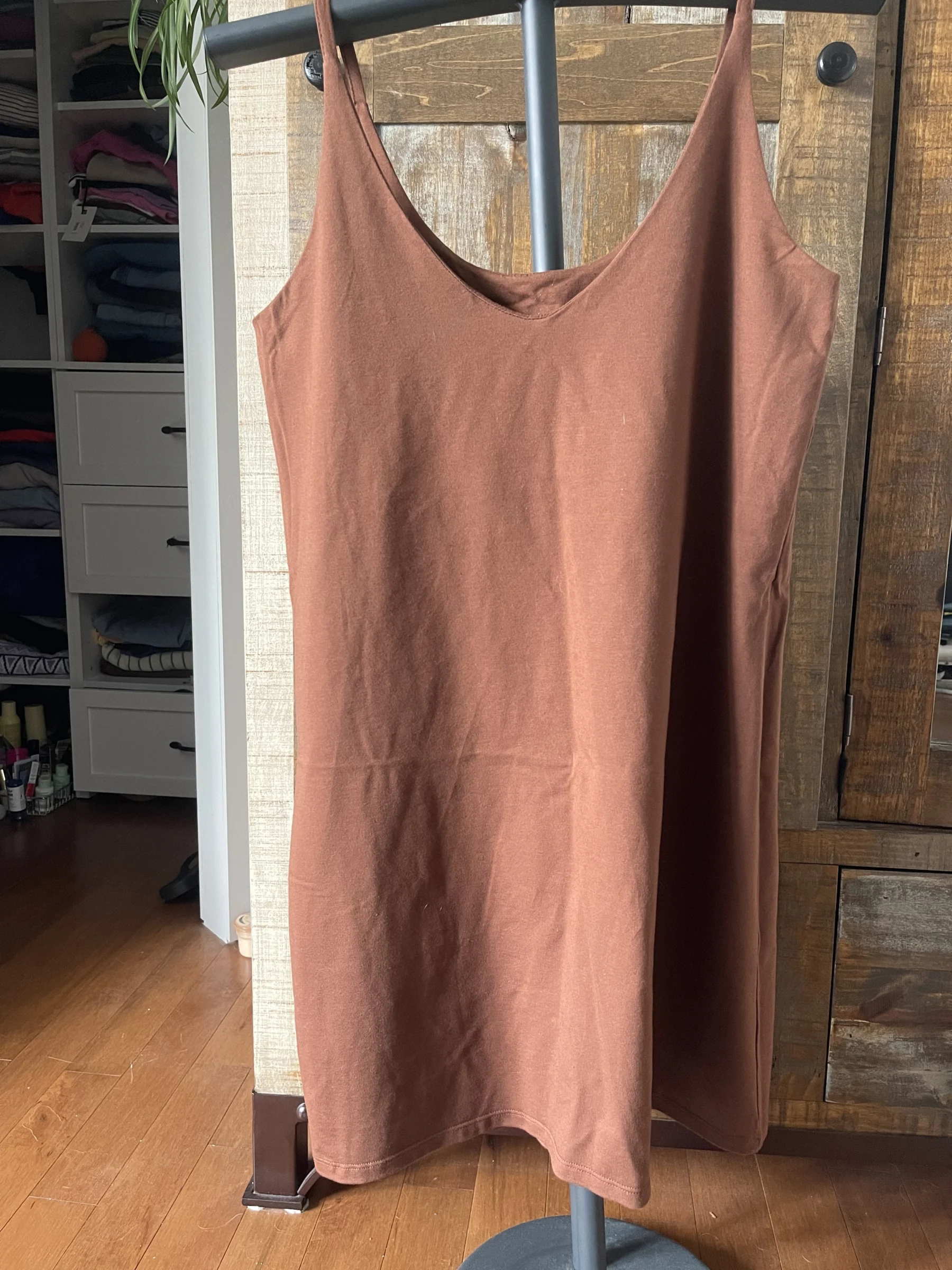 Robe louve, small (neuve) Louve Design seconde main