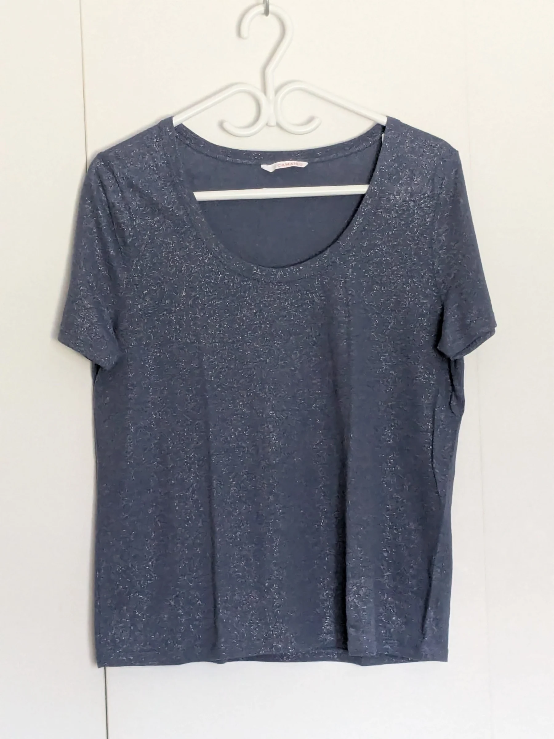 Tee shirt brillant Camaïeu seconde main