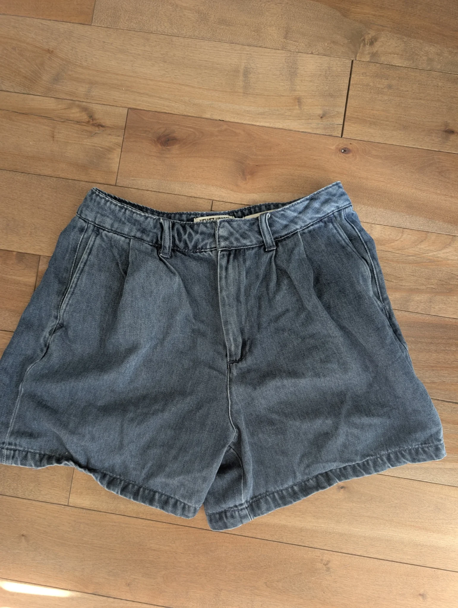 Featured image for Medium-sized denim shorts